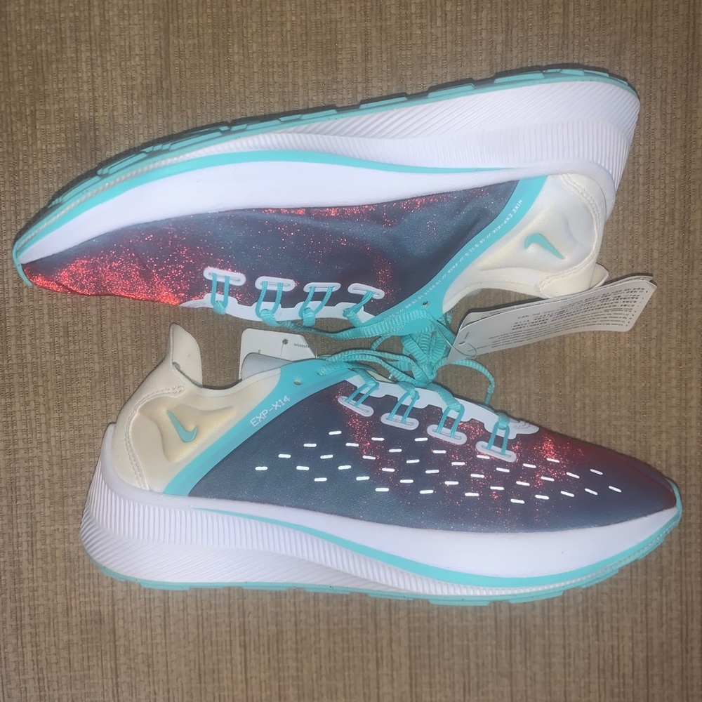 Nike Exp- 14